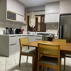 Casa Em Próximo A Bombinhas